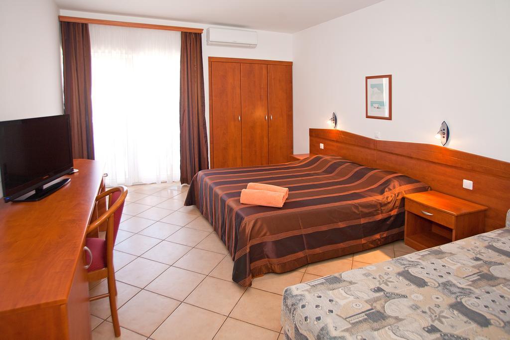 Guesthouse Villa Adria مالينسكا المظهر الخارجي الصورة