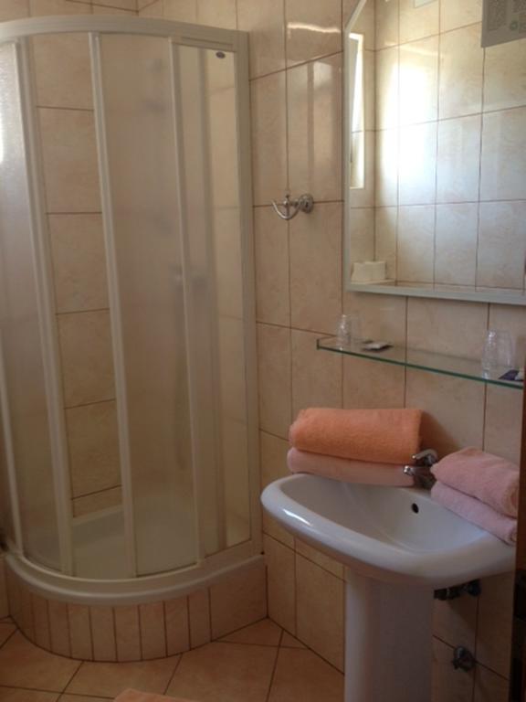 Guesthouse Villa Adria مالينسكا المظهر الخارجي الصورة