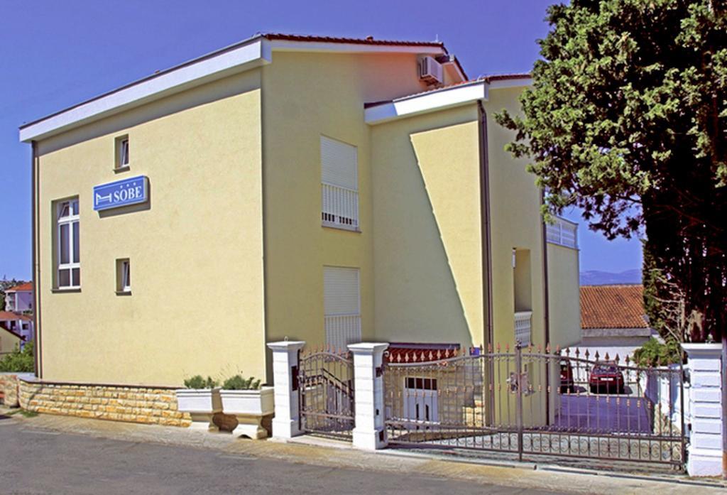 Guesthouse Villa Adria مالينسكا المظهر الخارجي الصورة